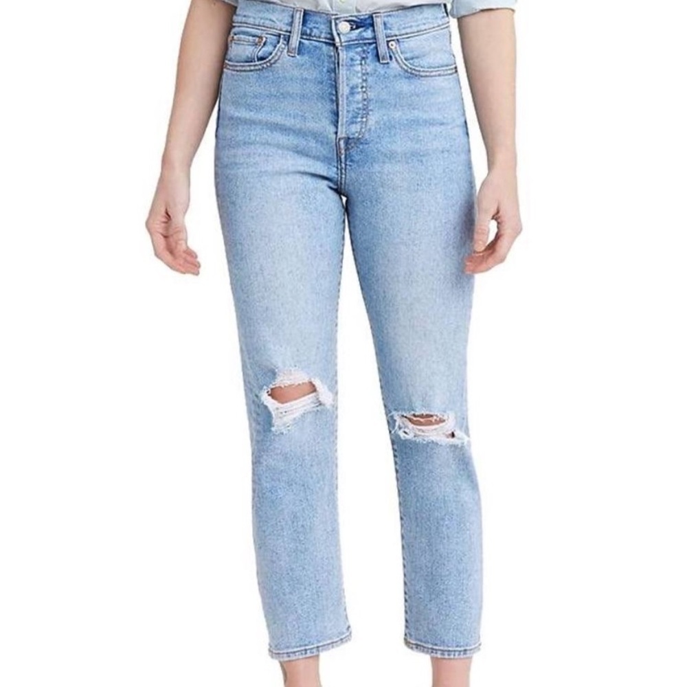 Levi’s Wedgie Straight Jeans Size 26 Distressed Knee Button Fly Size 2 high rise